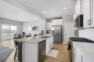 7337 183rd St W, Lakeville, MN 55044 - Photo 4