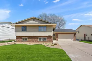 409 19th Ave S, South Saint Paul, MN 55075 - Photo 2