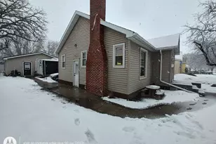 319 Crocker Ave N, Thief River Falls, MN 56701 - Photo 12