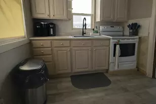 319 Crocker Ave N, Thief River Falls, MN 56701 - Photo 4