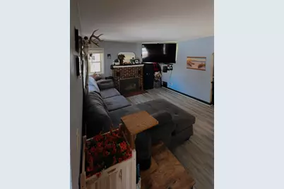 319 Crocker Avenue N, Thief River Falls, MN 56701 - Photo 2