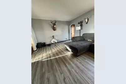 319 Crocker Avenue N, Thief River Falls, MN 56701 - Photo 4