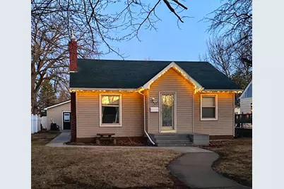 319 Crocker Avenue N, Thief River Falls, MN 56701 - Photo 1