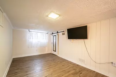 4370 Adair Avenue N, Crystal, MN 55422 - Photo 18