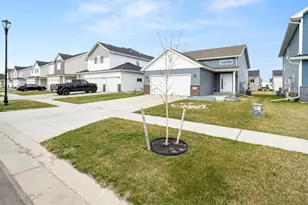 7373 17th St S, Fargo, ND 58104 - Photo 34