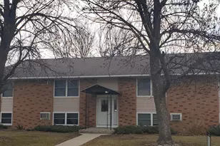 417 3rd St SE, Renville, MN 56284 - Photo 2