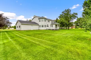 604 Pine Needle Dr, Perham, MN 56573 - Photo 4