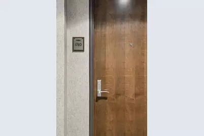 201 S 11th Street #1740, Minneapolis, MN 55403 - Photo 6