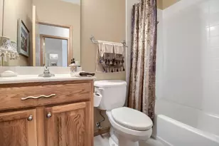 9225 Medicine Lake Rd, Golden Valley, MN 55427 - Photo 26