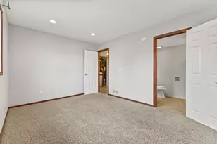 5038 Yuma Ln N, Plymouth, MN 55446 - Photo 6