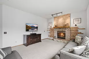 20933 Jamestown Ave, Lakeville, MN 55044 - Photo 8