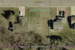 315 E Woodridge Dr, Le Center, MN 56057 - Photo 1