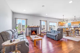 23560 London St NE, Bethel, MN 55005 - Photo 6