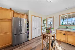 229 Bluff Dr, Somerset, WI 54025 - Photo 8