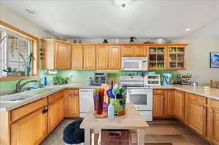 229 Bluff Dr, Somerset, WI 54025 - Photo 6