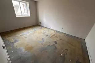 2076 Flanders Rd, North Saint Paul, MN 55109 - Photo 12