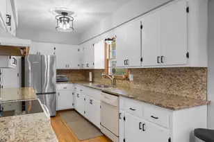 4717 Utah Ave N, New Hope, MN 55428 - Photo 10