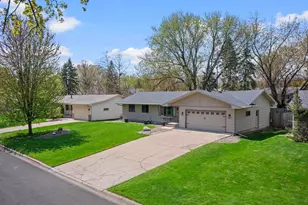 4717 Utah Ave N, New Hope, MN 55428 - Photo 8