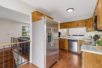 7515 Vinewood Court N, Maple Grove, MN 55311 - Photo 14