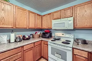 915 Harmony Path, Norwood Young America, MN 55397 - Photo 10