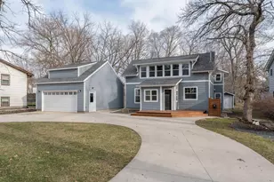 128 Sylvia St, Mankato, MN 56001 - Photo 2