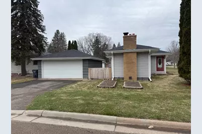 2800 Longview Drive, North Saint Paul, MN 55109 - Photo 2