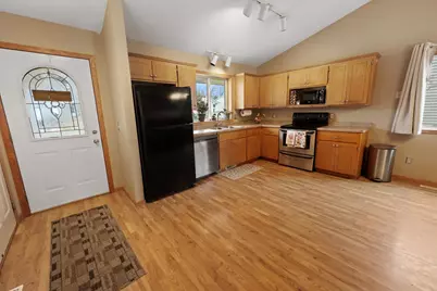 1587 Peach Drive NE, Sauk Rapids, MN 56379 - Photo 8