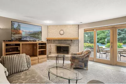 240 Cottonwood Drive, Vadnais Heights, MN 55127 - Photo 26