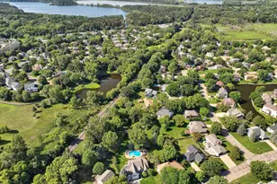 240 Cottonwood Dr, Vadnais Heights, MN 55127 - Photo 84