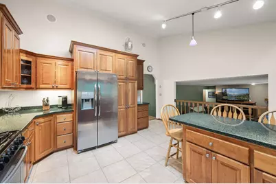 240 Cottonwood Drive, Vadnais Heights, MN 55127 - Photo 18