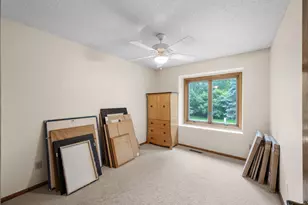 240 Cottonwood Dr, Vadnais Heights, MN 55127 - Photo 38