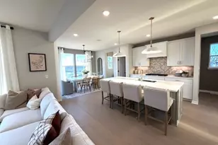 1572 Norbert Ln, Shakopee, MN 55379 - Photo 8