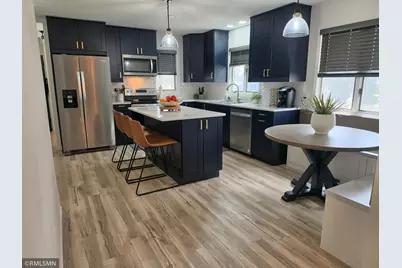 643 W Hall Avenue, Buffalo Lake, MN 55314 - Photo 6