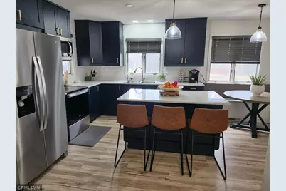 643 W Hall Avenue, Buffalo Lake, MN 55314 - Photo 4