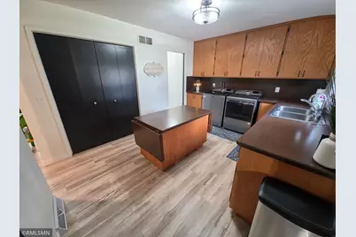 643 W Hall Avenue, Buffalo Lake, MN 55314 - Photo 10