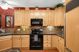 7988 Autumn Ridge Way, Chanhassen, MN 55317 - Photo 14