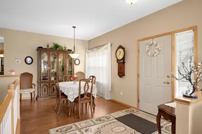 7988 Autumn Ridge Way, Chanhassen, MN 55317 - Photo 4