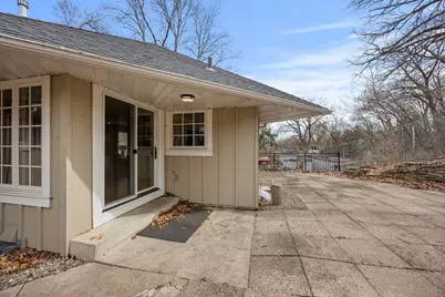 1340 Alpine Pass, Golden Valley, MN 55416 - Photo 4