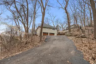 1340 Alpine Pass, Golden Valley, MN 55416 - Photo 6