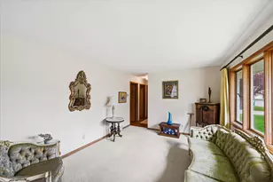 1209 Vincent Pl, Chaska, MN 55318 - Photo 4