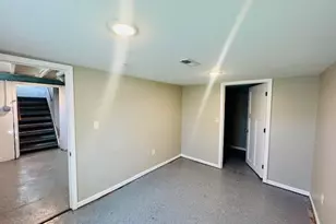 316 Lawrence St, Marshall, MN 56258 - Photo 10