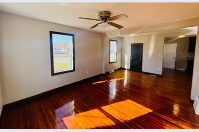 316 Lawrence Street, Marshall, MN 56258 - Photo 6