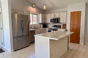 3818 Strathmore Ln SE, Rochester, MN 55904 - Photo 4