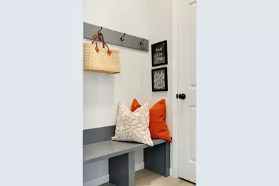 10924 Lower 37th St Court N, Lake Elmo, MN 55042 - Photo 18