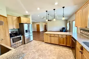 906 Sunrise Blvd, Redwood Falls, MN 56283 - Photo 26
