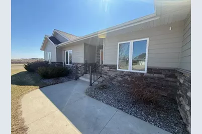 906 Sunrise Boulevard, Redwood Falls, MN 56283 - Photo 10