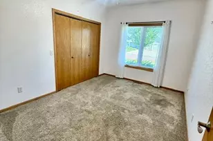 906 Sunrise Blvd, Redwood Falls, MN 56283 - Photo 34