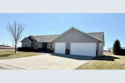 906 Sunrise Boulevard, Redwood Falls, MN 56283 - Photo 12