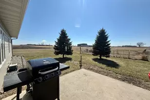 906 Sunrise Blvd, Redwood Falls, MN 56283 - Photo 18