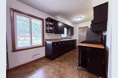 8254 Hearthside Road S, Cottage Grove, MN 55016 - Photo 2